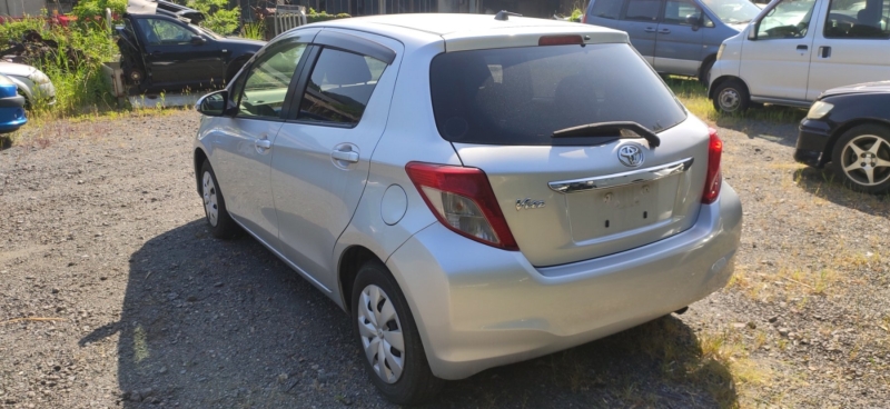 Автомобиль TOYOTA VITZ NSP130 1NR-FE 2010-2014 в разбор 5598