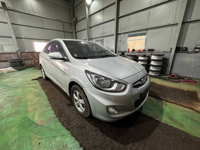 Автомобиль HYUNDAI SOLARIS RB G4FD 2010-2014 в разбор 5647 Автомобиль HYUNDAI SOLARIS RB G4FD 2010-2014 в разбор 5647