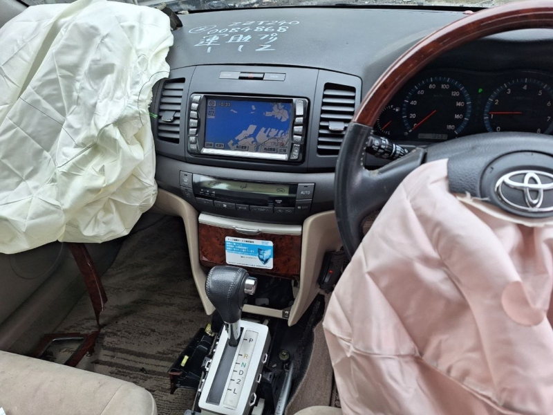 Автомобиль TOYOTA PREMIO ZZT240 1ZZ-FE 2001-2004 в разбор 5685