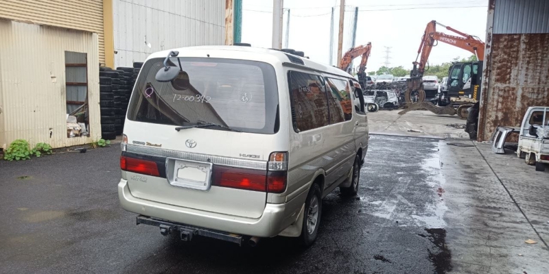 Автомобиль TOYOTA HIACE KZH106W 1KZ-TE 1999-2004 в разбор 5732