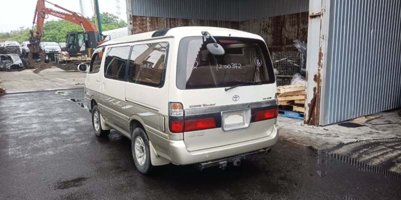 Автомобиль TOYOTA HIACE KZH106W 1KZ-TE 1999-2004 в разбор 5732