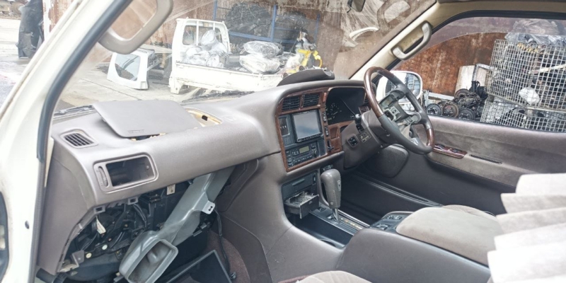 Автомобиль TOYOTA HIACE KZH106W 1KZ-TE 1999-2004 в разбор 5732