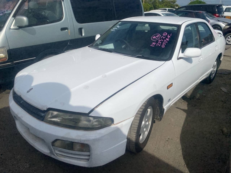 Автомобиль NISSAN SKYLINE HR33 RB20E 1996-1998 в разбор 5994