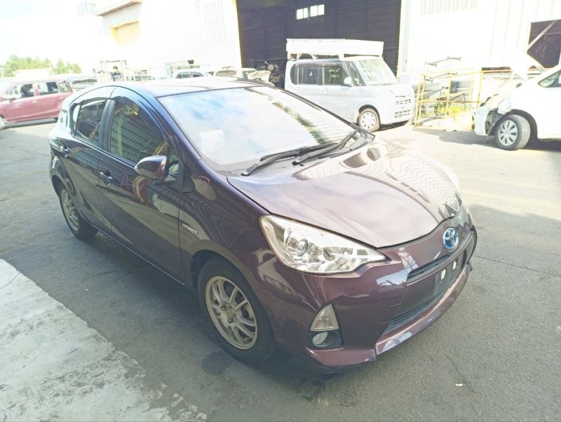Автомобиль TOYOTA AQUA NHP10 1NZ-FXE 2011-2014 в разбор 6043