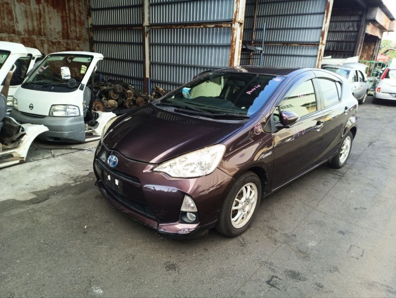 Автомобиль TOYOTA AQUA NHP10 1NZ-FXE 2011-2014 в разбор 6043