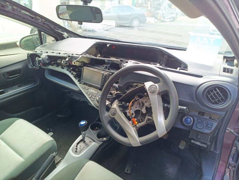 Автомобиль TOYOTA AQUA NHP10 1NZ-FXE 2011-2014 в разбор 6043