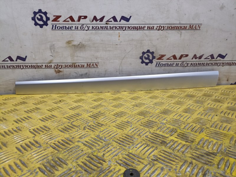 Накладка декоративная Man Tgx (б/у)
