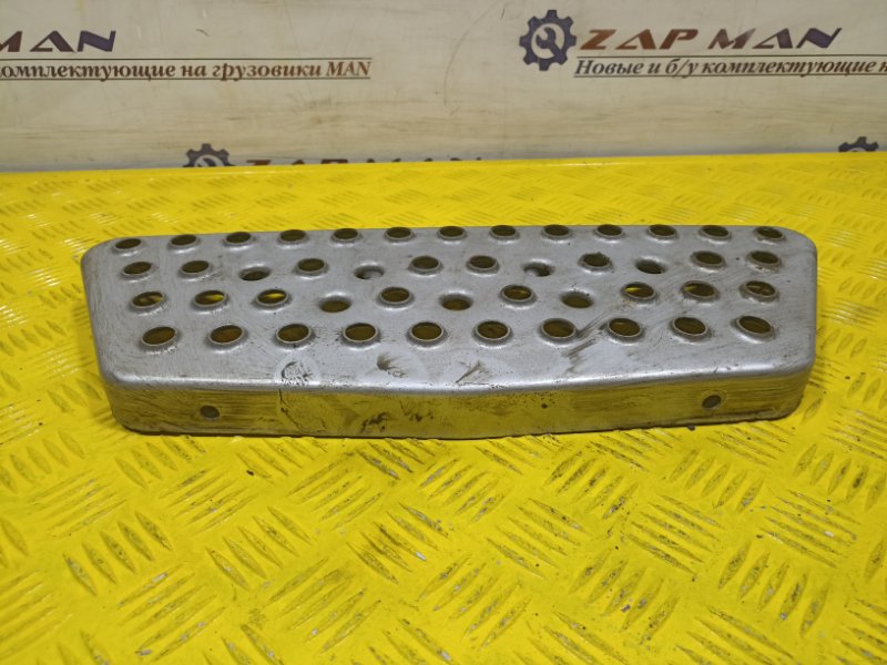 СТУПЕНЬКА КОРПУСА ПОДНОЖКИ MAN TGA TGS TGX (б/у)
