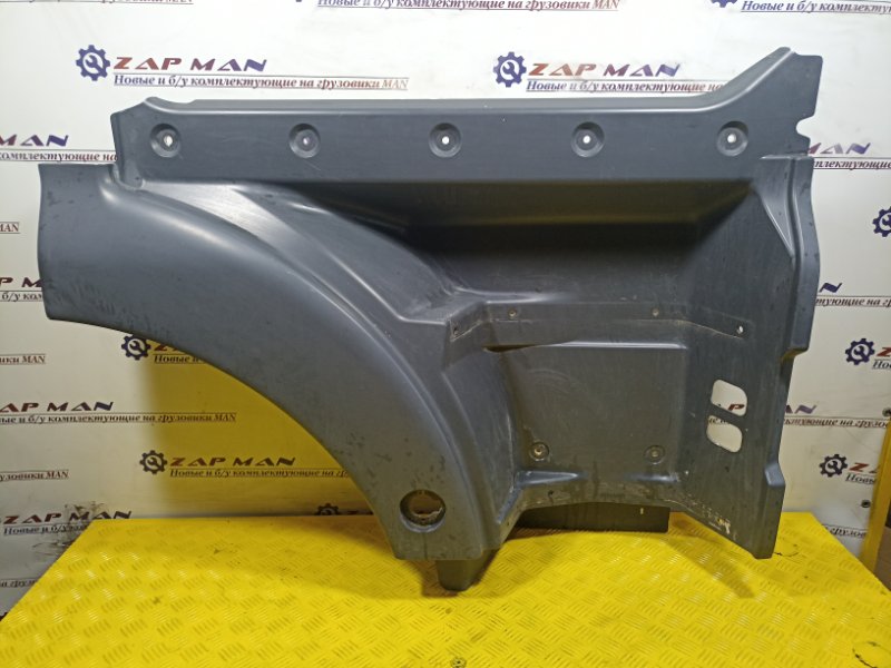 Корпус подножки MAN TGA TGX передний правый (б/у)