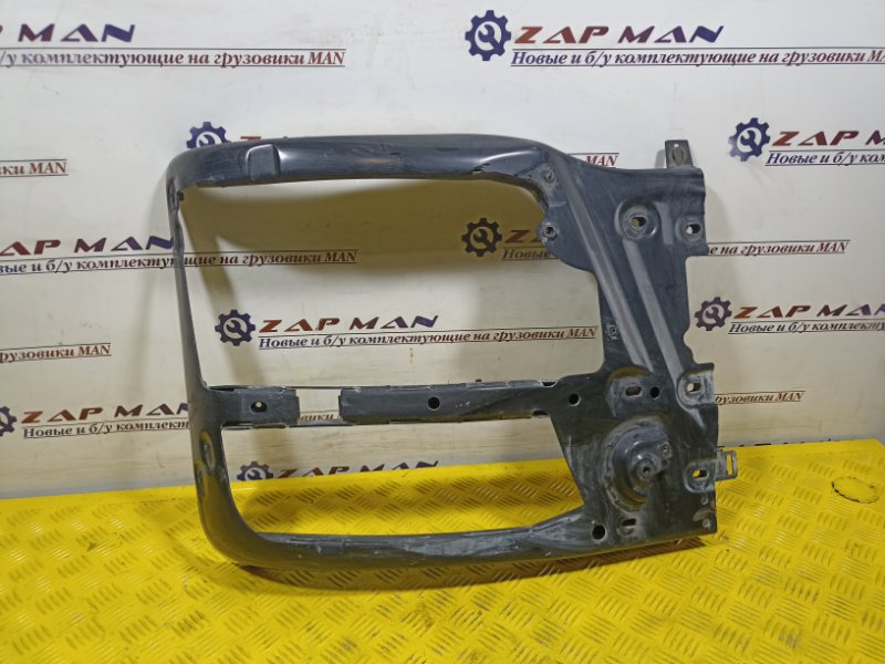 Кронштейн бампера MAN TGX правый (б/у)
