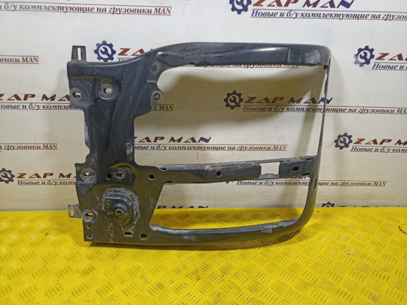 Кронштейн бампера MAN TGX левый (б/у)