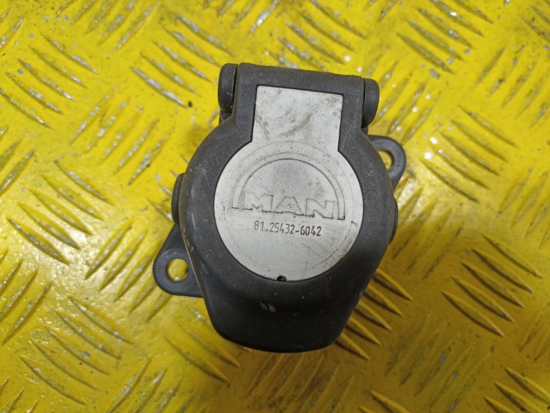 Корпус розетки MAN TGA TGS TGX (б/у)