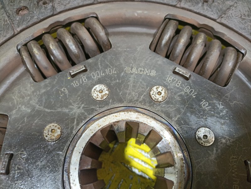 Диск сцепления MAN TGS 2010 (б/у) Диск сцепления MAN TGS 2010 (б/у)