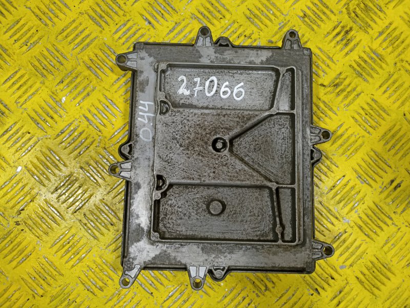 Блок управления двигателем MAN TGS 2010 (б/у) Блок управления двигателем MAN TGS 2010 (б/у)