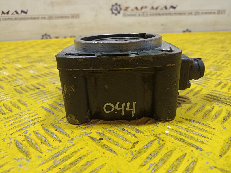 Коробка отбора мощности MAN TGS 2010 (б/у) Коробка отбора мощности MAN TGS 2010 (б/у)