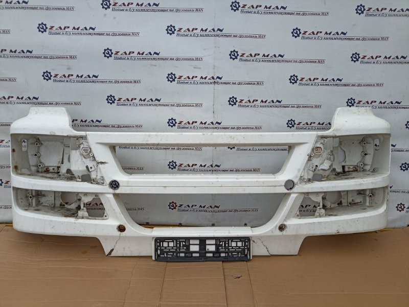 Бампер MAN TGS 2010 (б/у) Бампер MAN TGS 2010 (б/у)