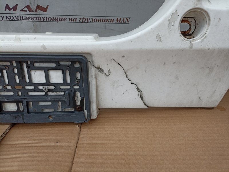 Бампер MAN TGS 2010 (б/у) Бампер MAN TGS 2010 (б/у)