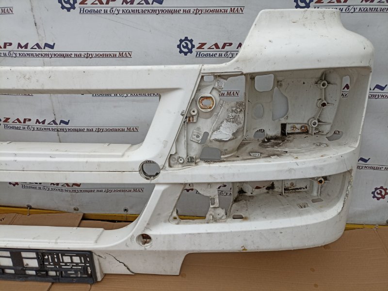 Бампер MAN TGS 2010 (б/у) Бампер MAN TGS 2010 (б/у)
