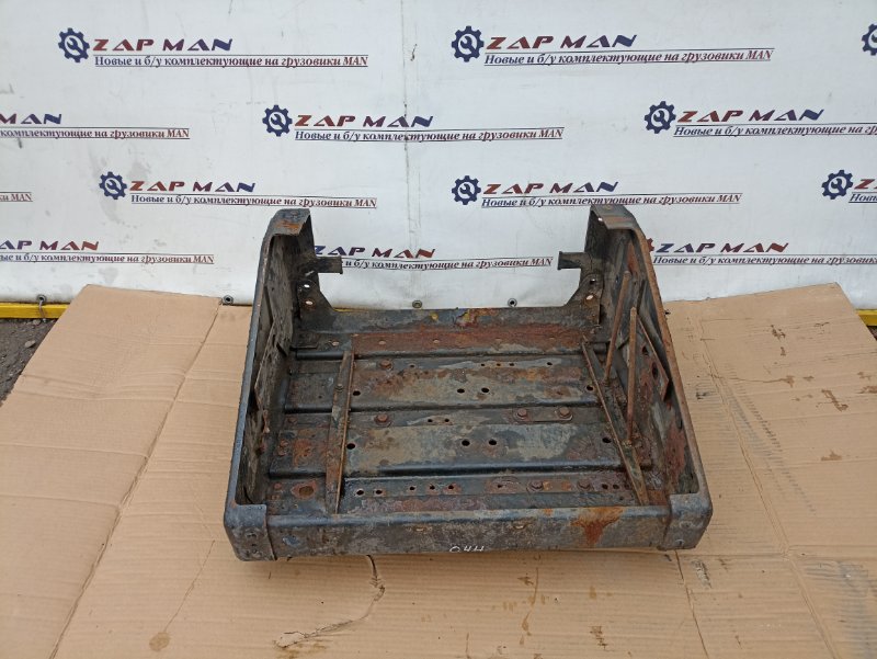 Ящик аккумуляторный MAN TGS 2010 (б/у) Ящик аккумуляторный MAN TGS 2010 (б/у)