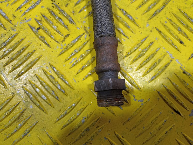 Шланг компрессора MAN TGS 2010 (б/у) Шланг компрессора MAN TGS 2010 (б/у)