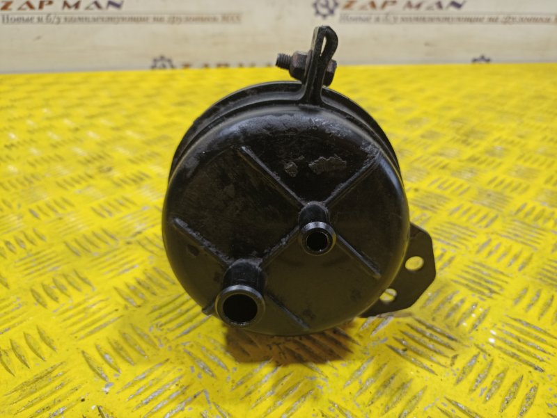 Бачок гидроусилителя MAN TGS 2010 (б/у) Бачок гидроусилителя MAN TGS 2010 (б/у)