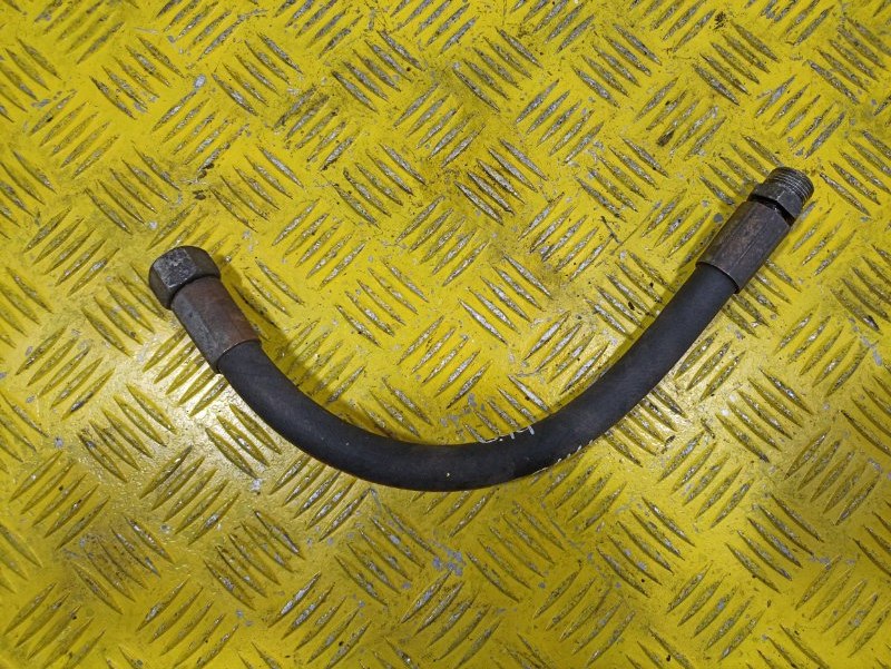 Шланг гидроусилителя MAN TGS 2010 (б/у) Шланг гидроусилителя MAN TGS 2010 (б/у)