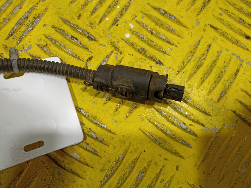 Проводка дозирующего насоса MAN TGS 2010 (б/у) Проводка дозирующего насоса MAN TGS 2010 (б/у)