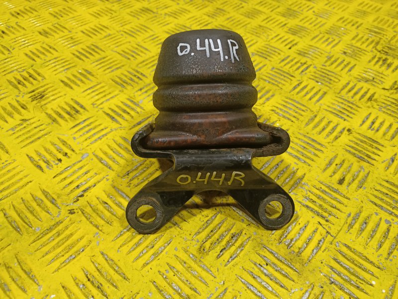 Отбойник рессоры MAN TGS 2010 (б/у) Отбойник рессоры MAN TGS 2010 (б/у)