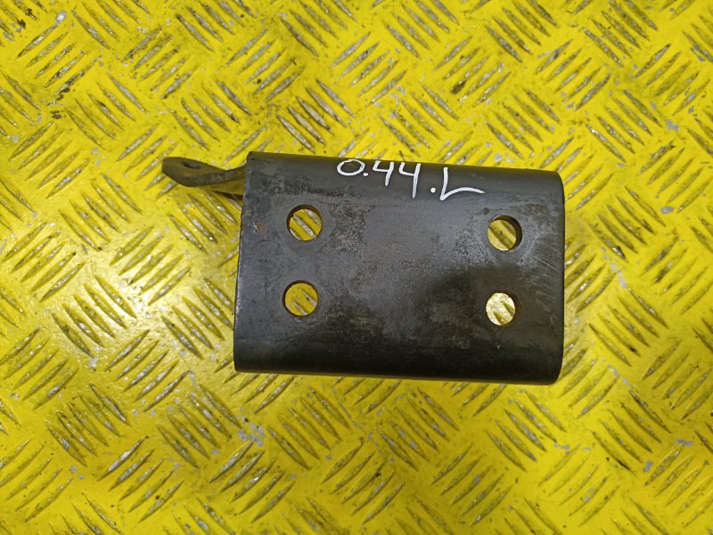 Кронштейн торсиона кабины MAN TGS 2010 левый (б/у) Кронштейн торсиона кабины MAN TGS 2010 левый (б/у)