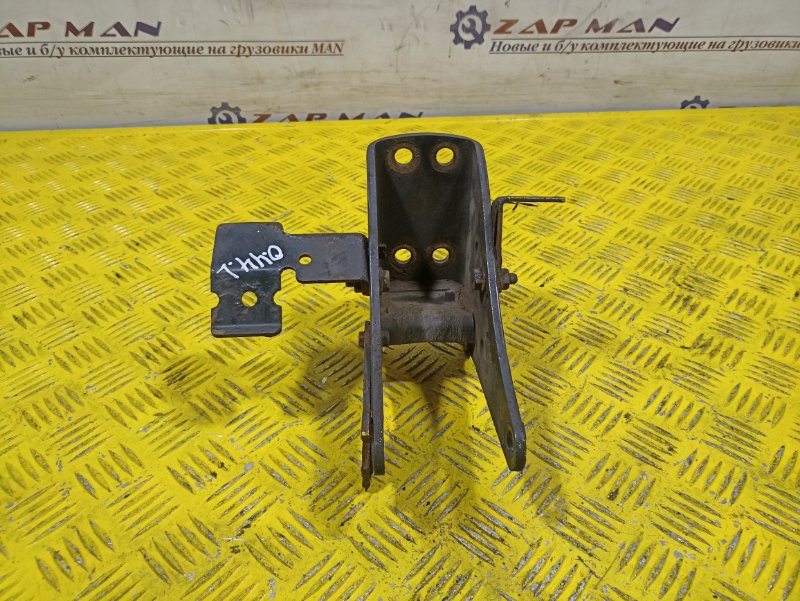 Кронштейн торсиона кабины MAN TGS 2010 (б/у) Кронштейн торсиона кабины MAN TGS 2010 (б/у)