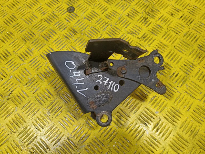 Кронштейн торсиона кабины MAN TGS 2010 (б/у) Кронштейн торсиона кабины MAN TGS 2010 (б/у)