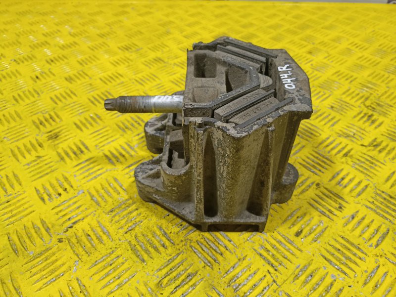 Подушка двигателя MAN TGS 2010 (б/у) Подушка двигателя MAN TGS 2010 (б/у)