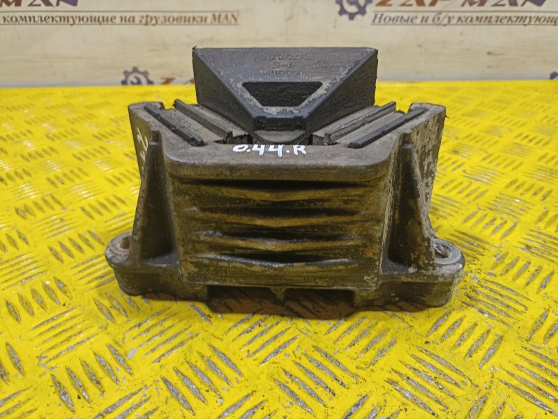 Подушка двигателя MAN TGS 2010 (б/у) Подушка двигателя MAN TGS 2010 (б/у)