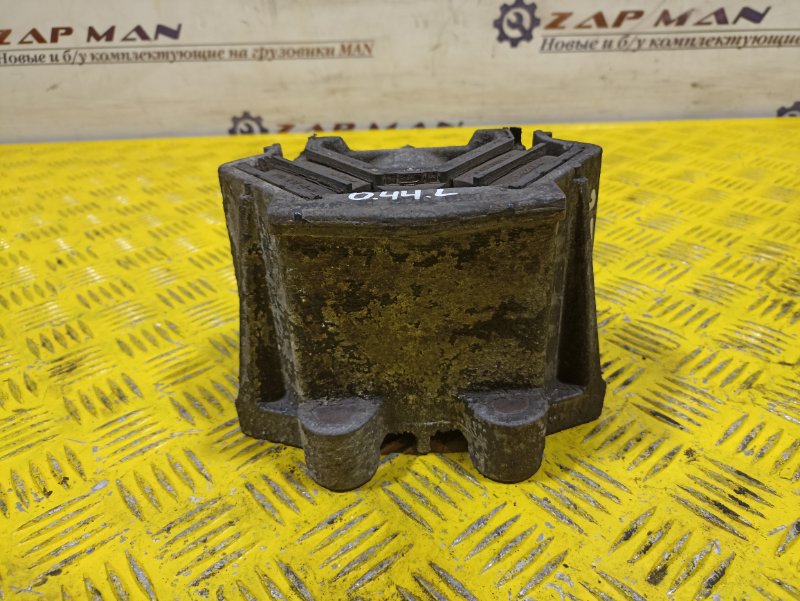 Подушка двигателя MAN TGS 2010 (б/у) Подушка двигателя MAN TGS 2010 (б/у)