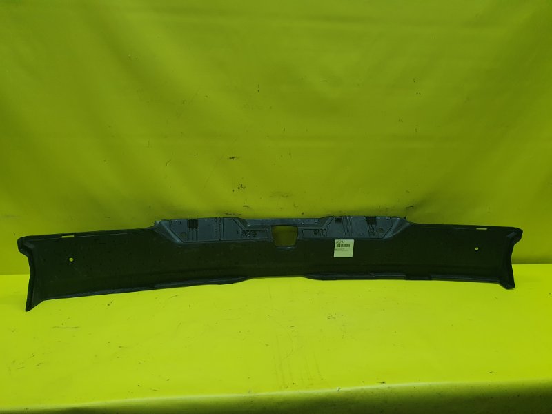Пластик замка багажника Bmw 318 E36 M40 1991