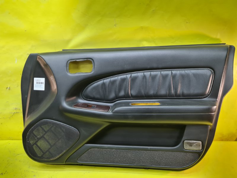 Обшивка дверей Nissan Maxima A32 VQ20DE 1997 передняя правая