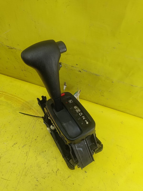 Рычаг переключения кпп Nissan Sunny FB15 QG15DE 2002