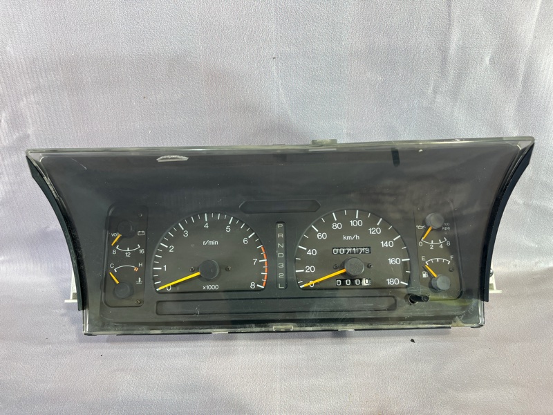Панель приборов Isuzu Bighorn UBS25GW 6VD1 1993 (б/у)