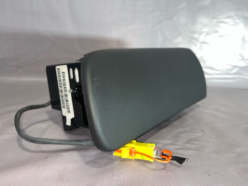 Airbag пассажирский Chevrolet TrailBlazer GMT360 LL8 2008 (б/у)