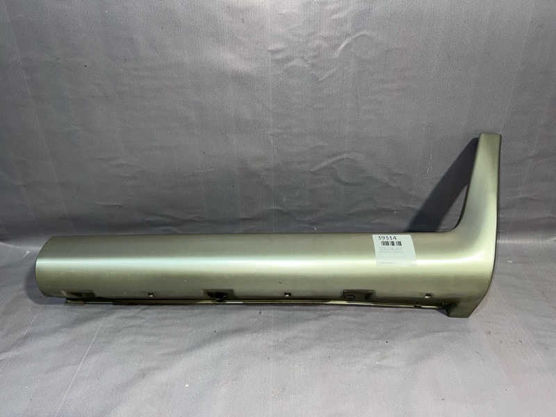 Накладка на порог Isuzu Bighorn UBS25GW 6VD1 1993 задняя левая (б/у)