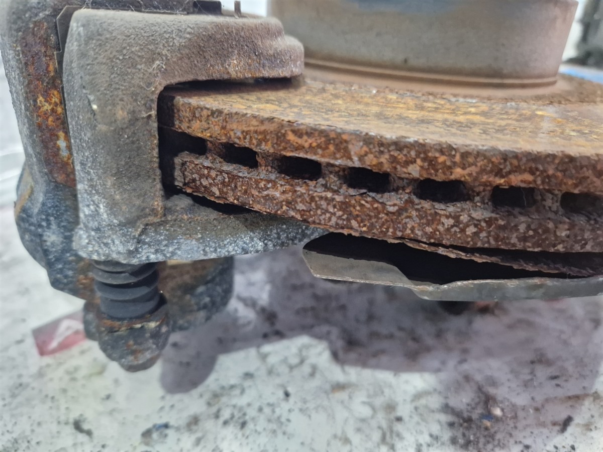 Ступица правая передняя для SUBARU EXIGA YA5 EJ205HBJME, 294mm, 294mm 2 ракурс Ступица правая передняя для SUBARU EXIGA YA5 EJ205HBJME, 294mm, 294mm 2 ракурс