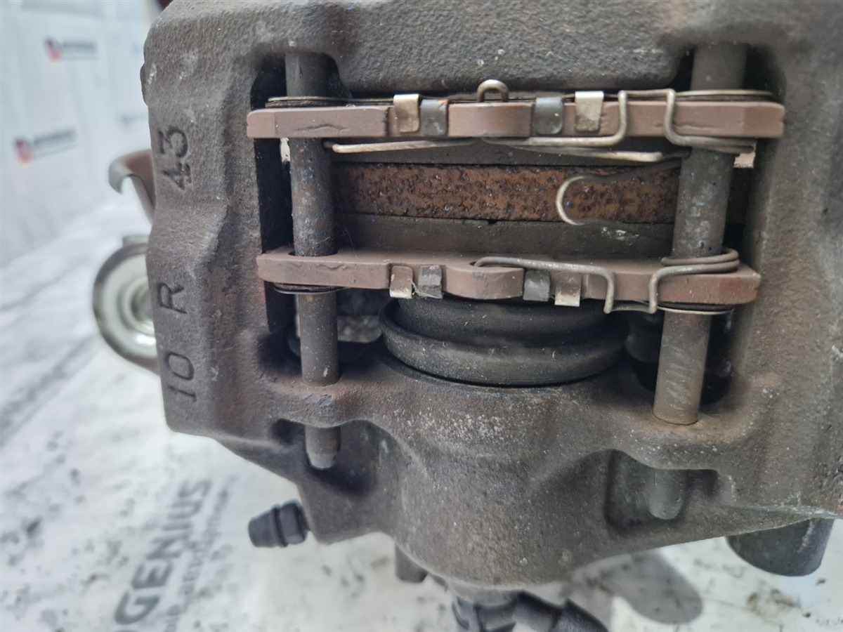 Ступица правая задняя для TOYOTA MARK X GRX130 4GR-FSE 4 ракурс Ступица правая задняя для TOYOTA MARK X GRX130 4GR-FSE 4 ракурс