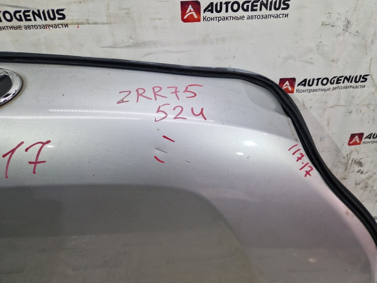 Капот для TOYOTA VOXY ZRR75 3ZR-FE 6 ракурс Капот для TOYOTA VOXY ZRR75 3ZR-FE 6 ракурс