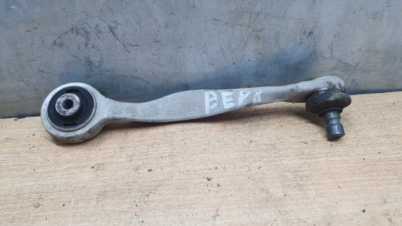 Рычаг подвески верхний передний левый Passat 1998 B5 AGZ