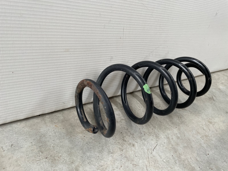 Пружина задняя Suzuki SX4 M16A Пружина задняя Suzuki SX4 M16A