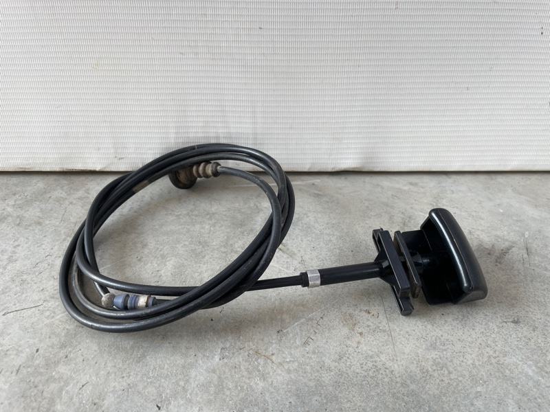 Запчасть трос капота Suzuki SX4 2010 M16A 8216079J00 Б/У Трос капота Suzuki SX4 2010 M16A 8216079J00 Б/У