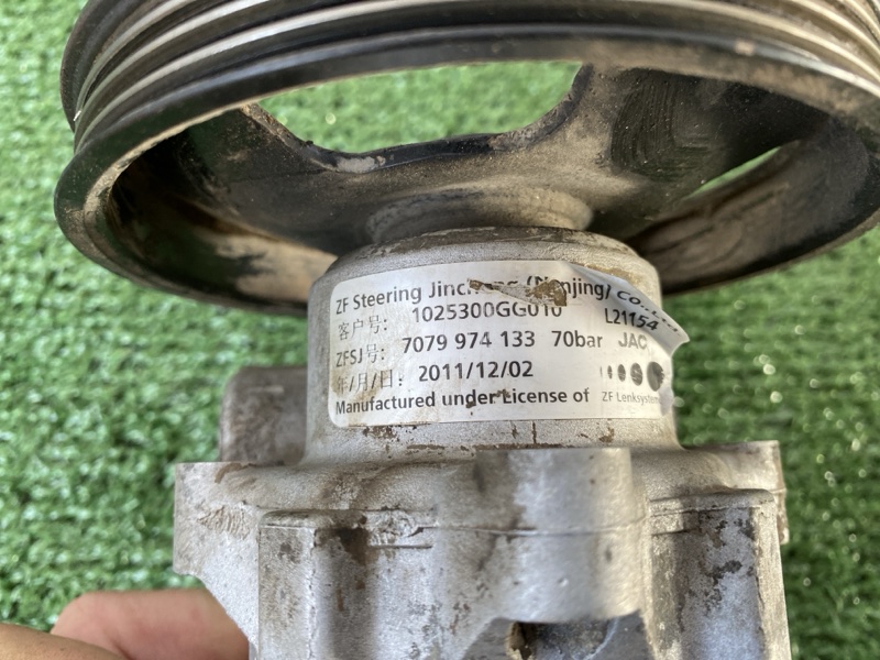 Насос ГУРа С10 2012 HFC4GB1 Насос ГУРа С10 2012 HFC4GB1