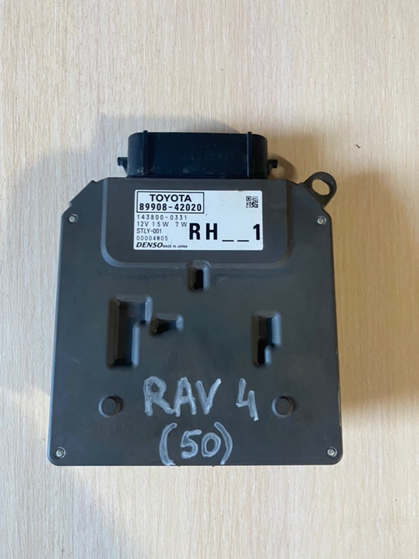 Запчасть блок управления фарой правый Toyota Rav 4 2021 XA50 81016-42830 контрактная Блок управления фарой правый Toyota Rav 4 2021 XA50 81016-42830 контрактная