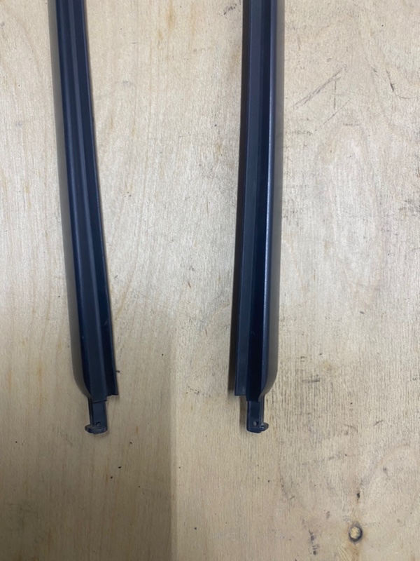 Молдинг лобового стекла Camry 2020 V70 Молдинг лобового стекла Camry 2020 V70