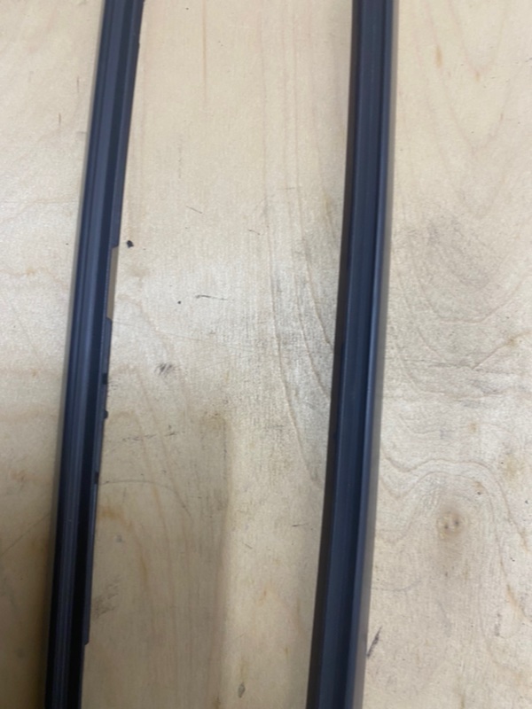 Молдинг лобового стекла Toyota Camry V70 Молдинг лобового стекла Toyota Camry V70